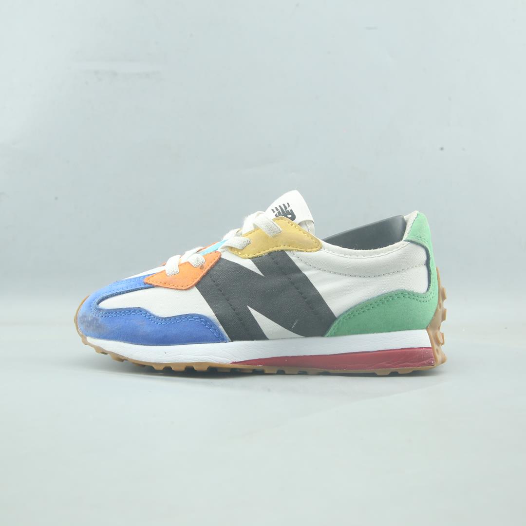 New Balance 327