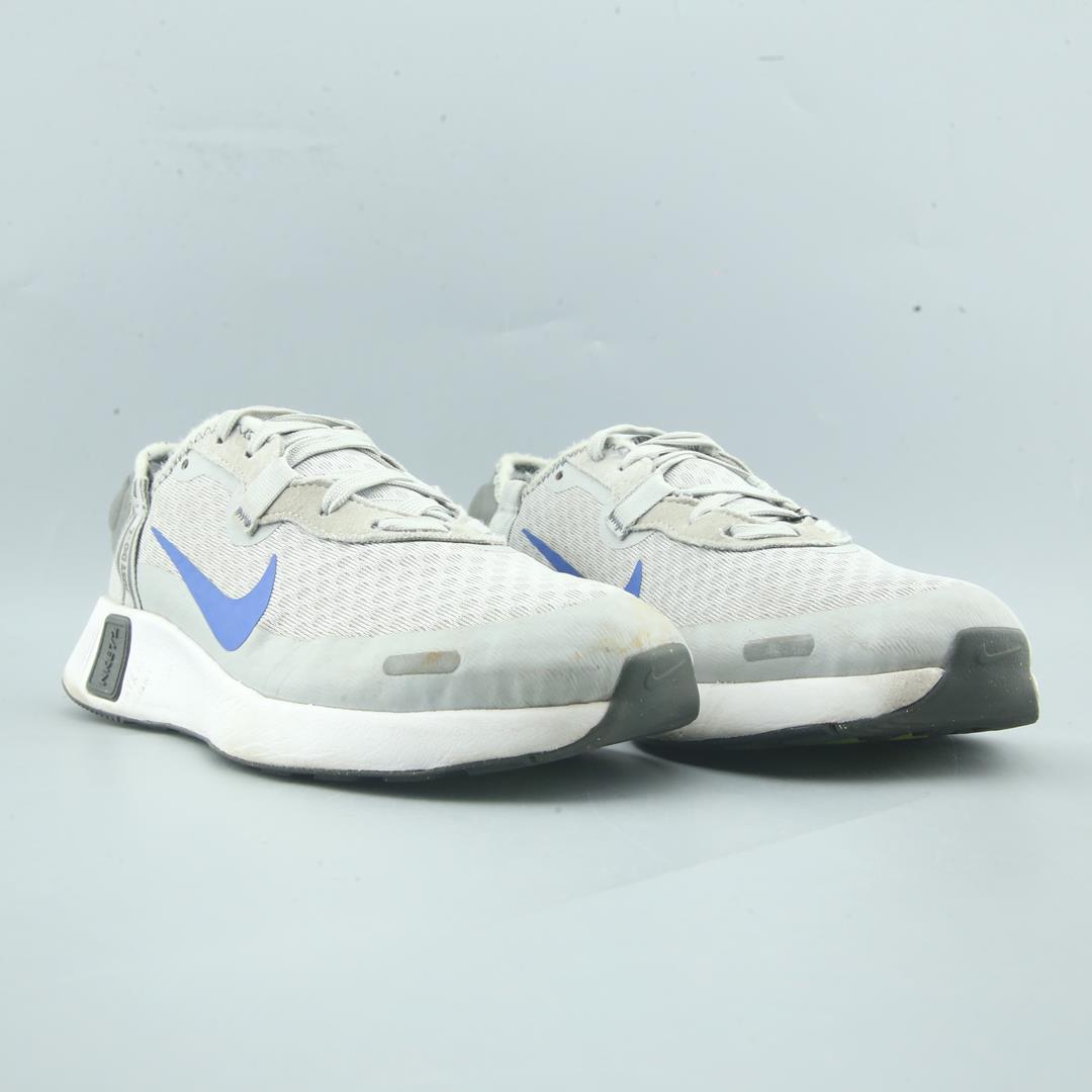 Nike Reposto