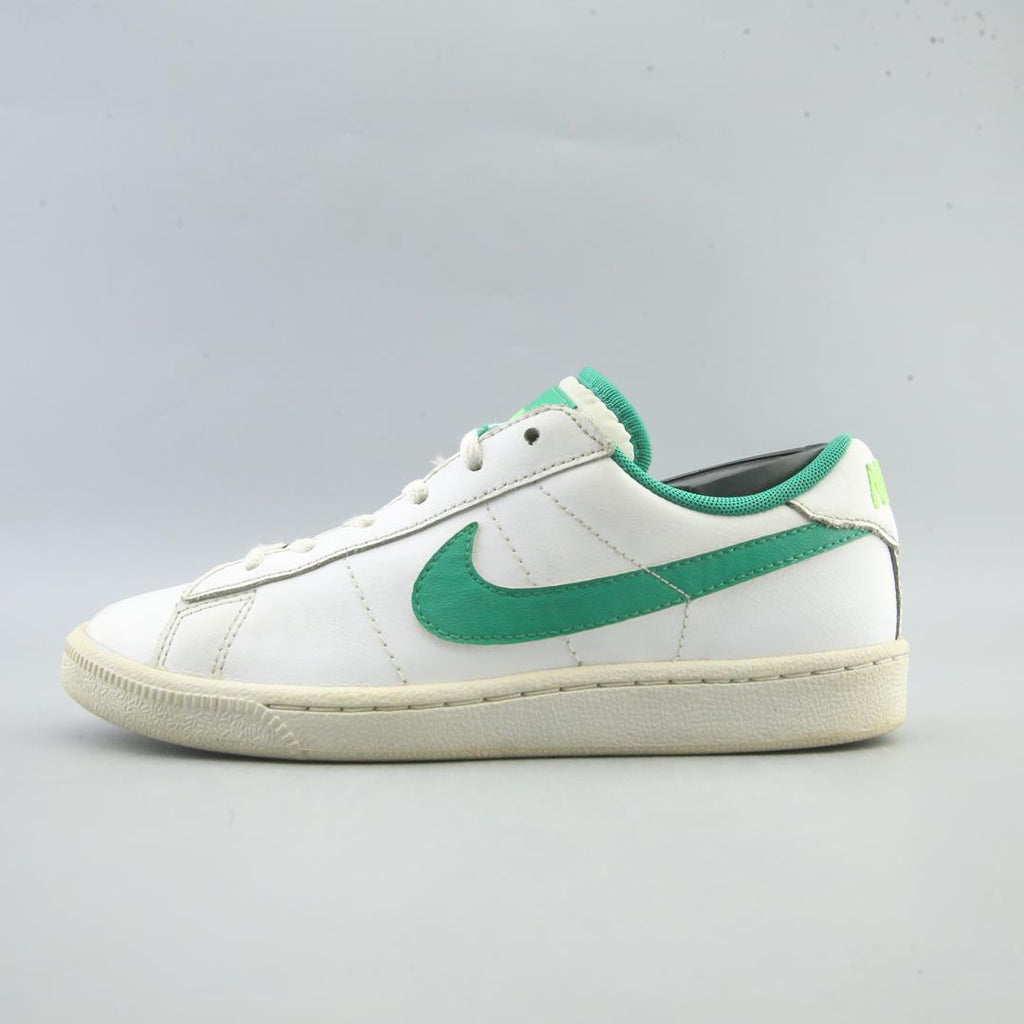Nike Classic