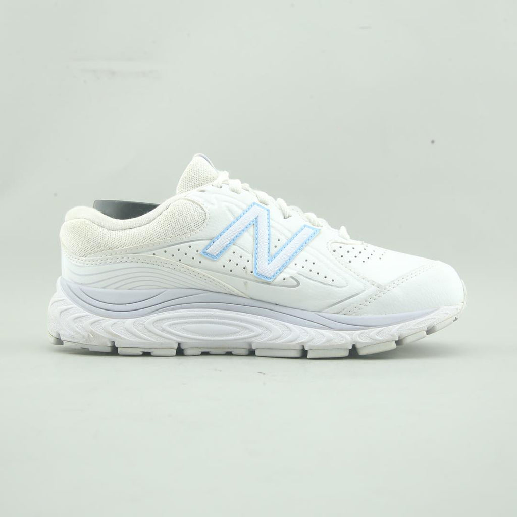 New Balance 840V3