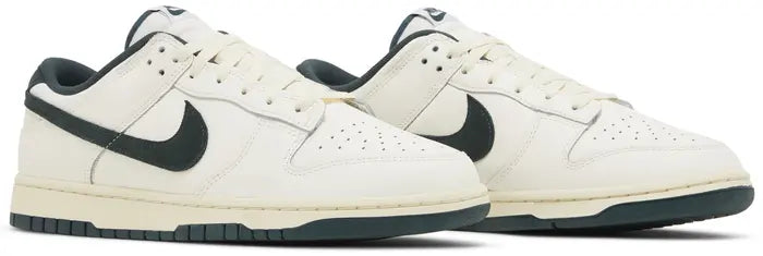 Nike Dunk Low Jungle Green