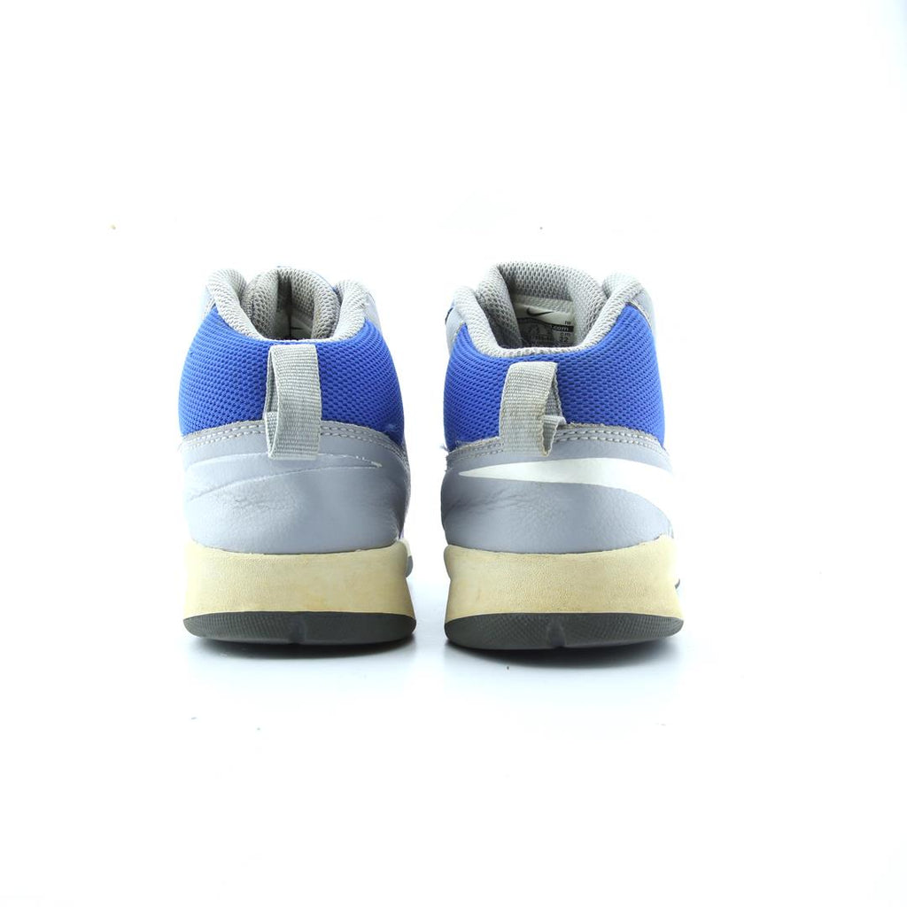 Nike Team Hustle D 7
