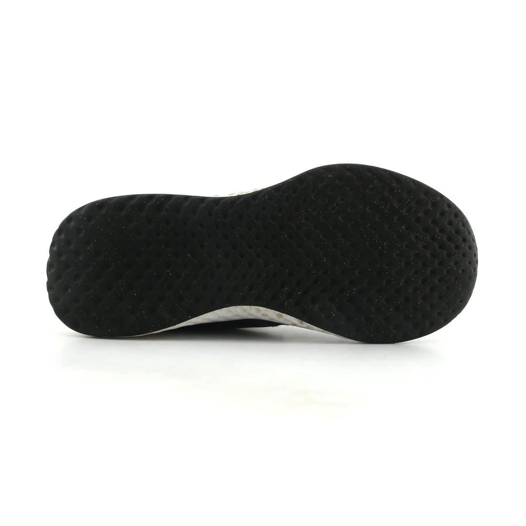 Nike Revolution 5