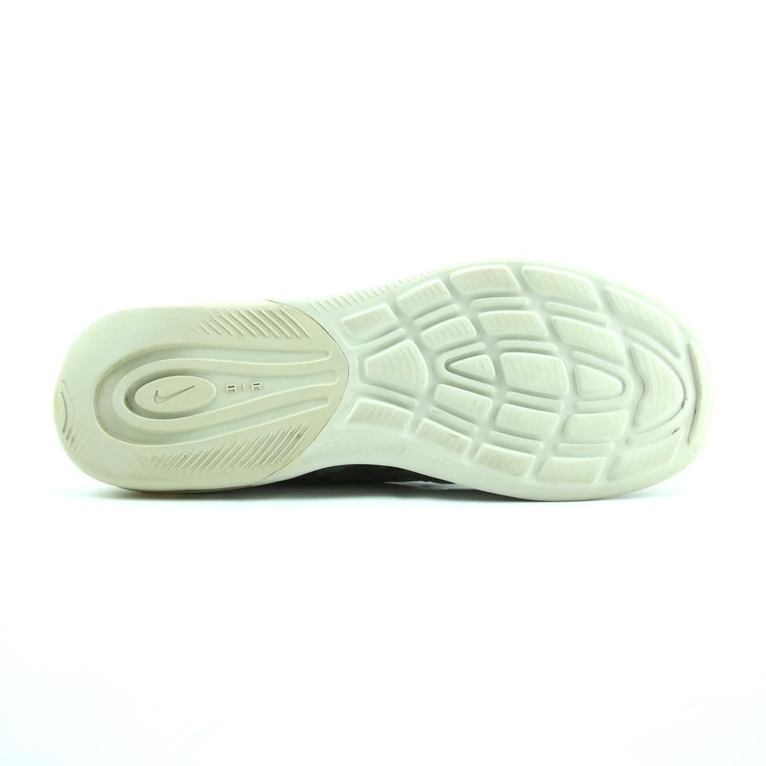 Nike Air Max Axis