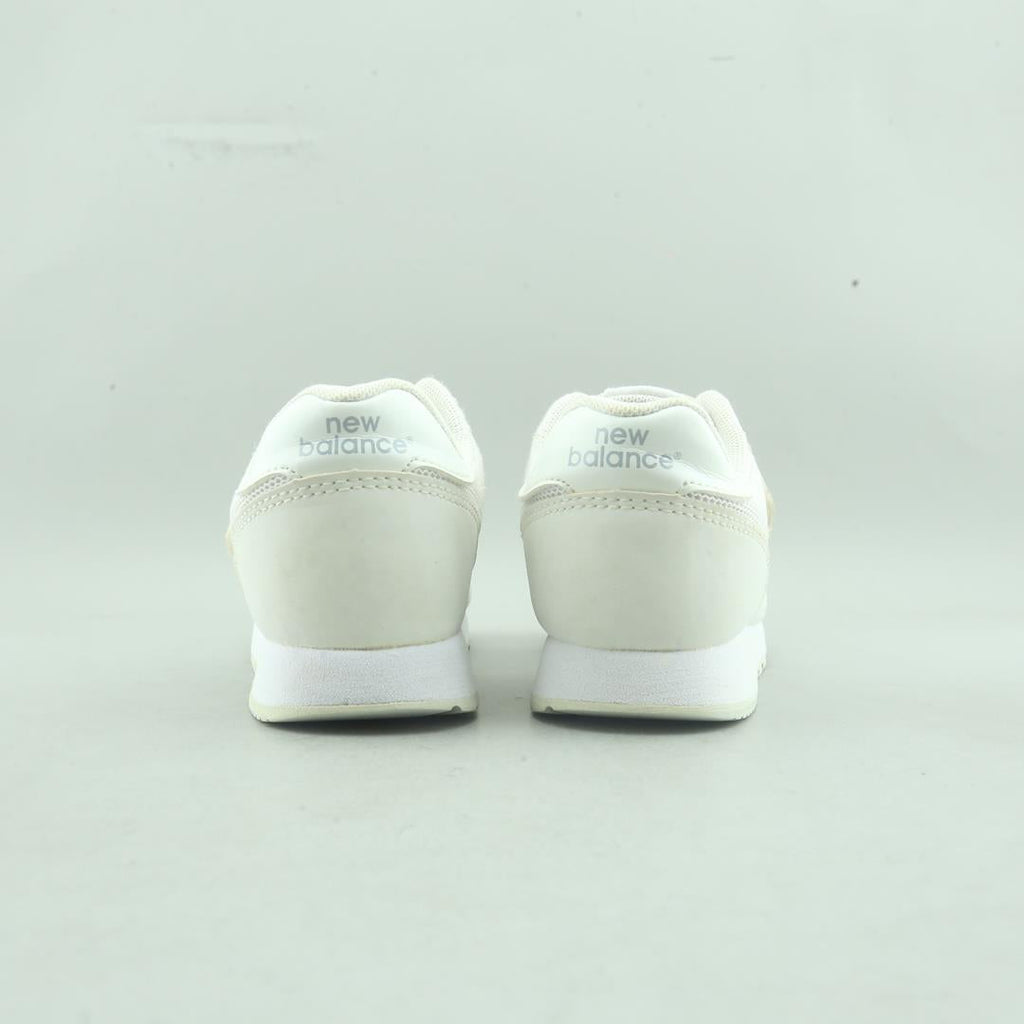 New Balance 373