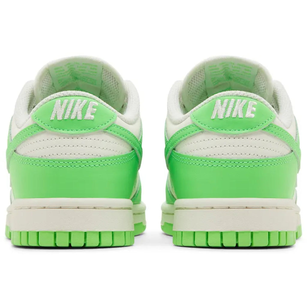 Nike Dunk Low Green Strike (W)
