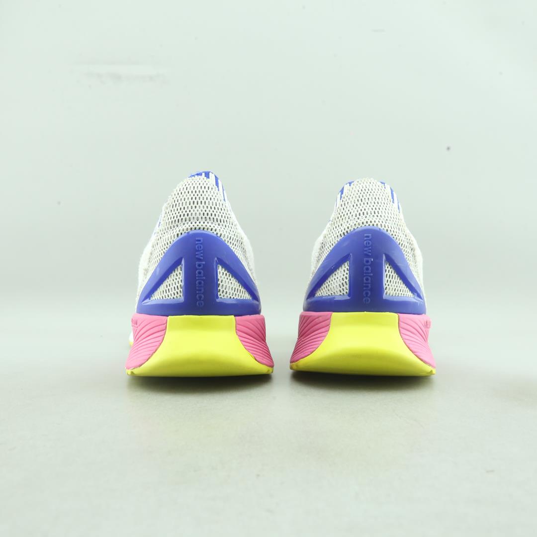 New Balance Fuelcell Echo