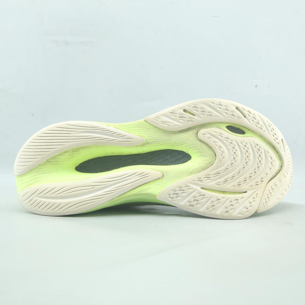 New Balance Fuelcell Propel V4