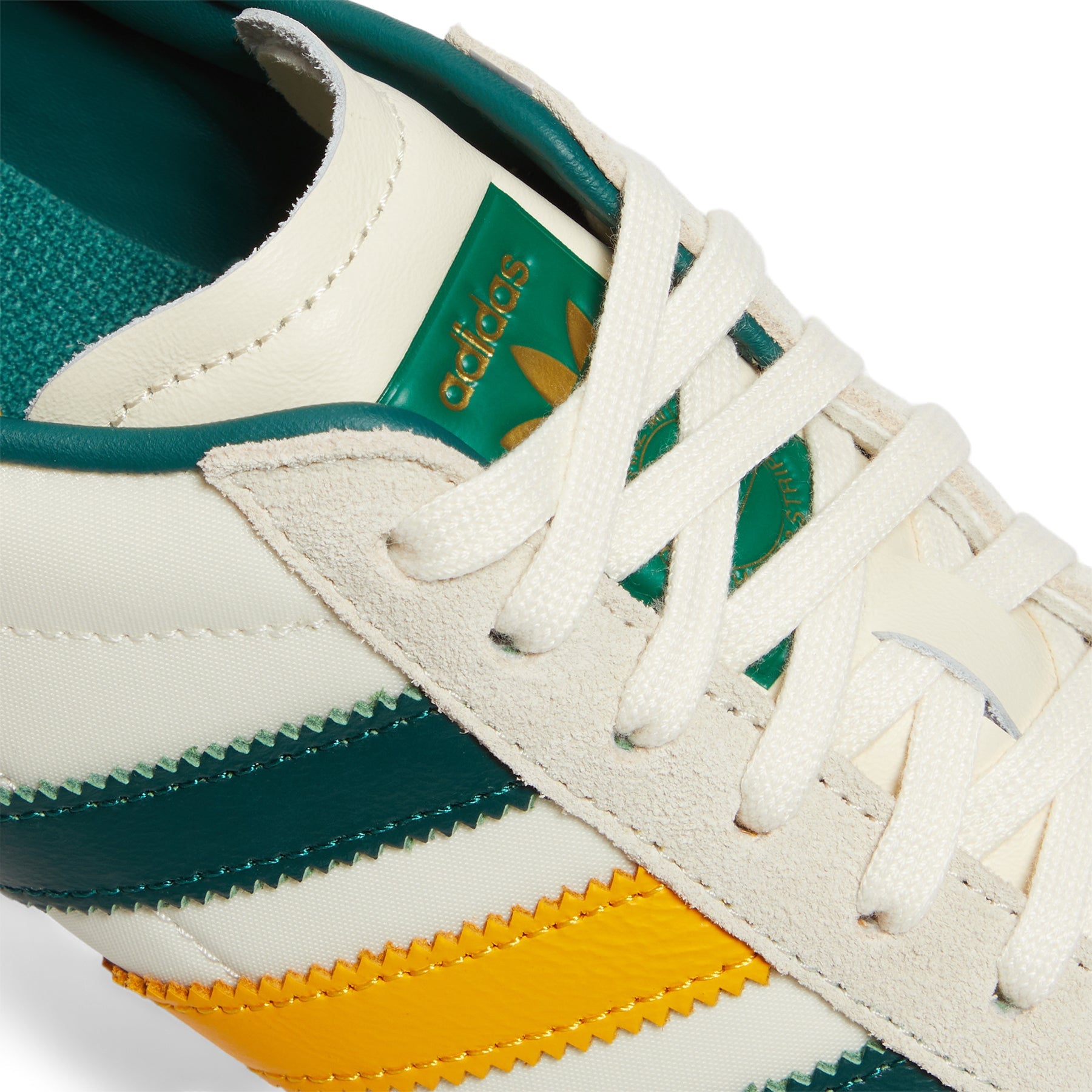 Adidas Tokyo (Crewht/Cgreen/Gum3)
