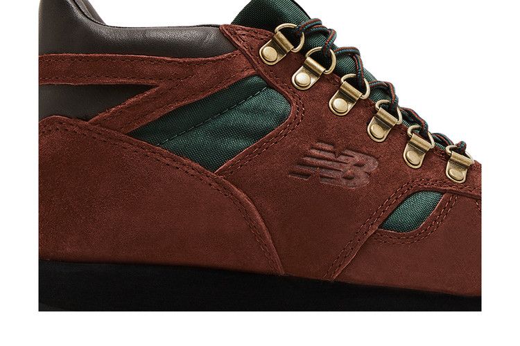 New Balance Rainier Brown