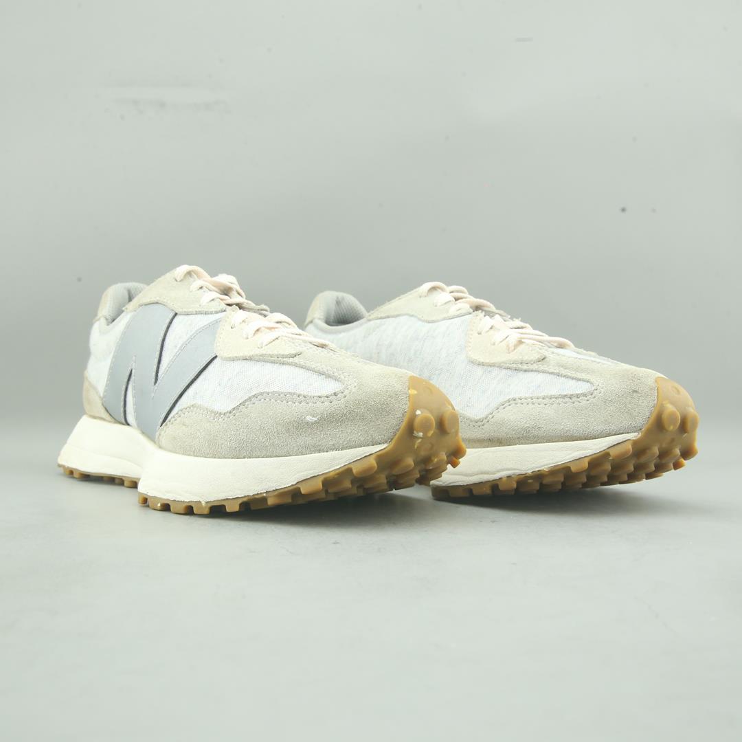 New Balance 327