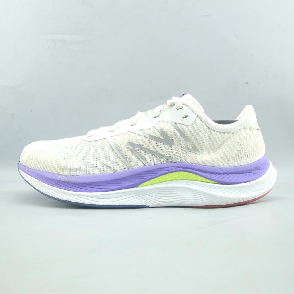 New Balance Fuelcell Propel V4