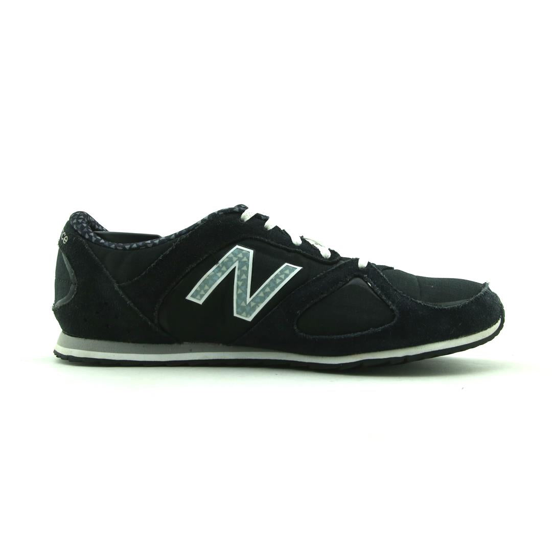 New Balance 555