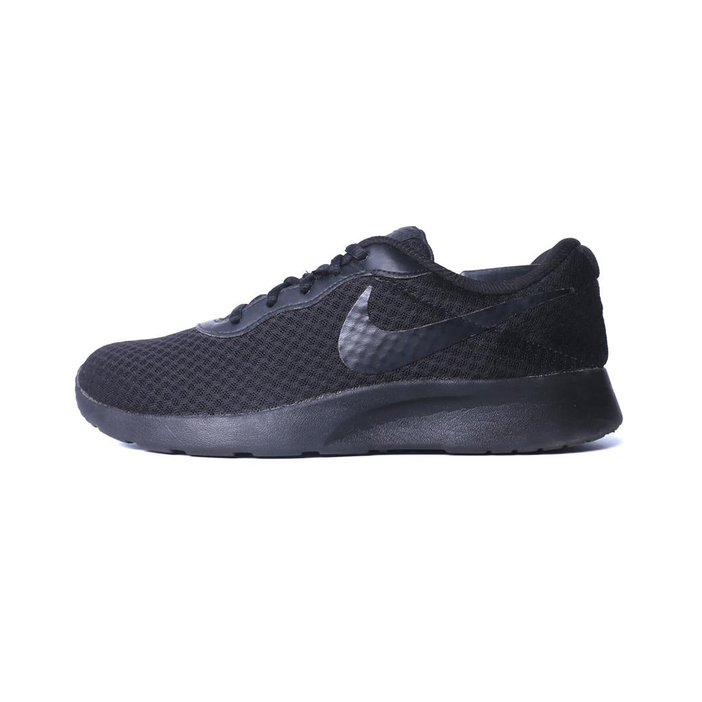 Nike Tanjun
