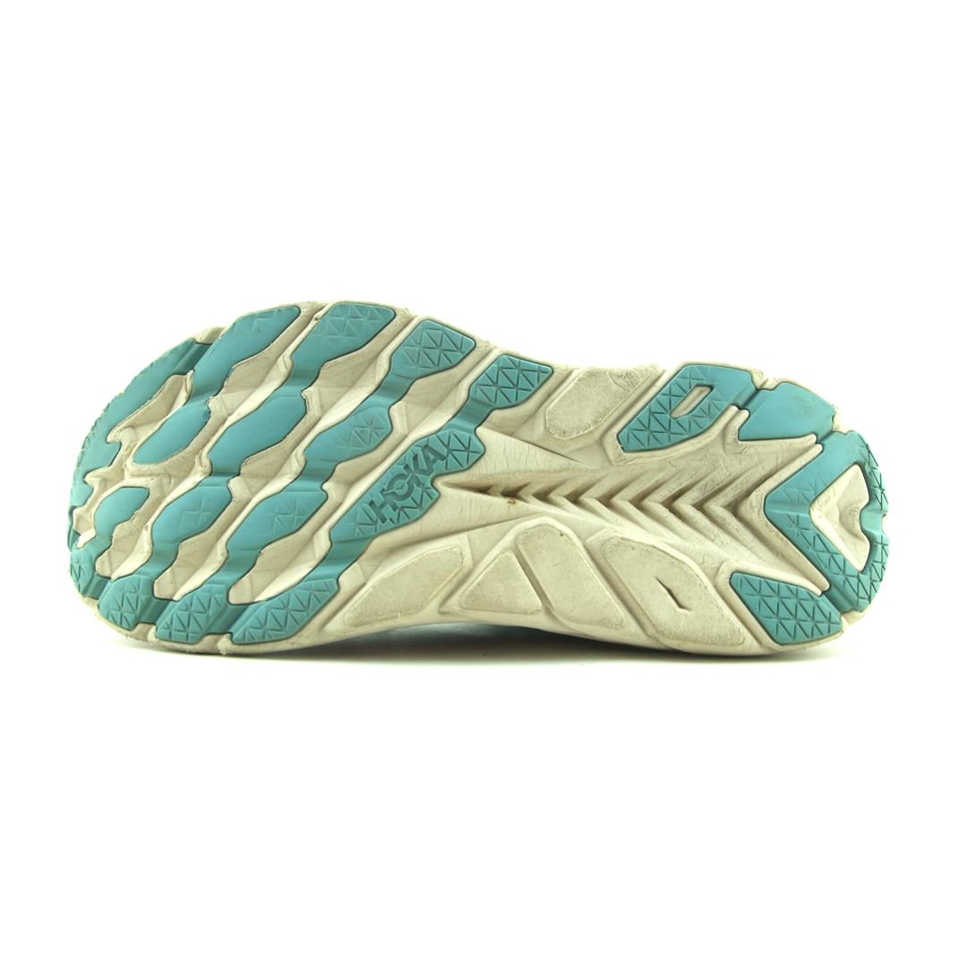 Hoka One One Clifton 8