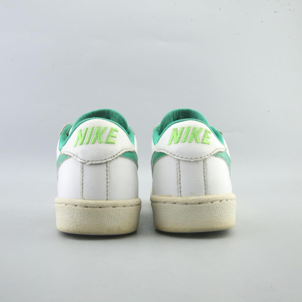 Nike Classic