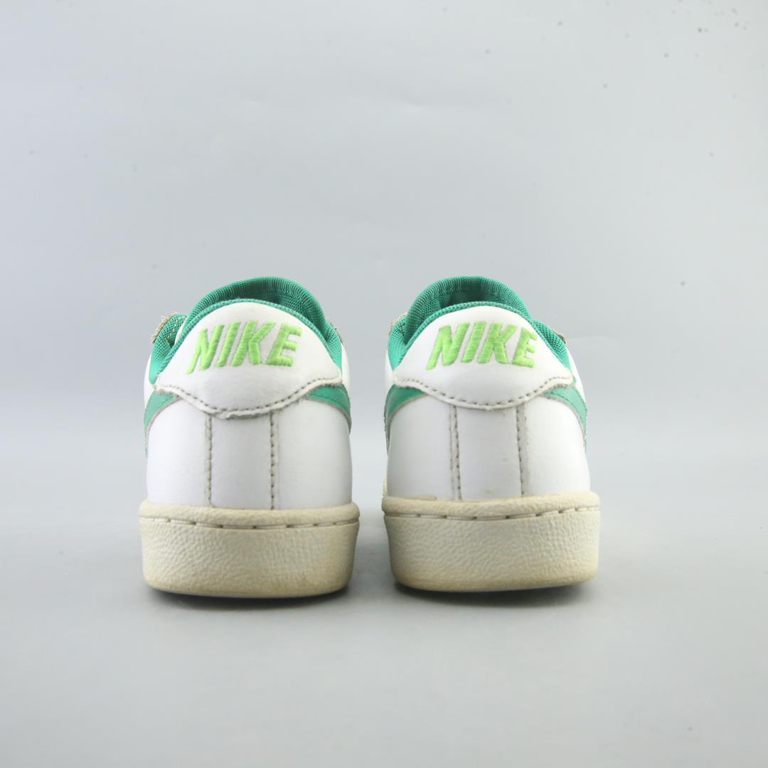 Nike Classic
