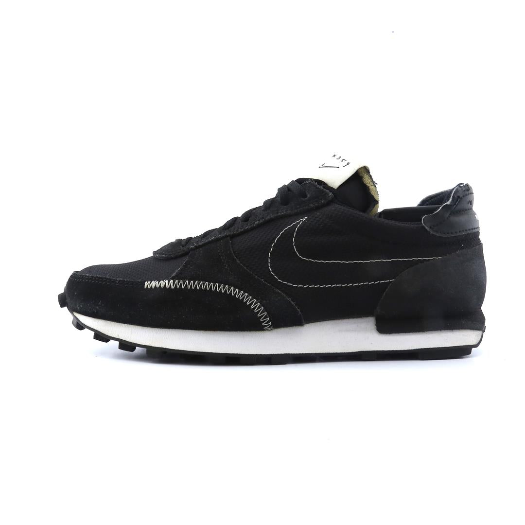 Nike Daybreak Type