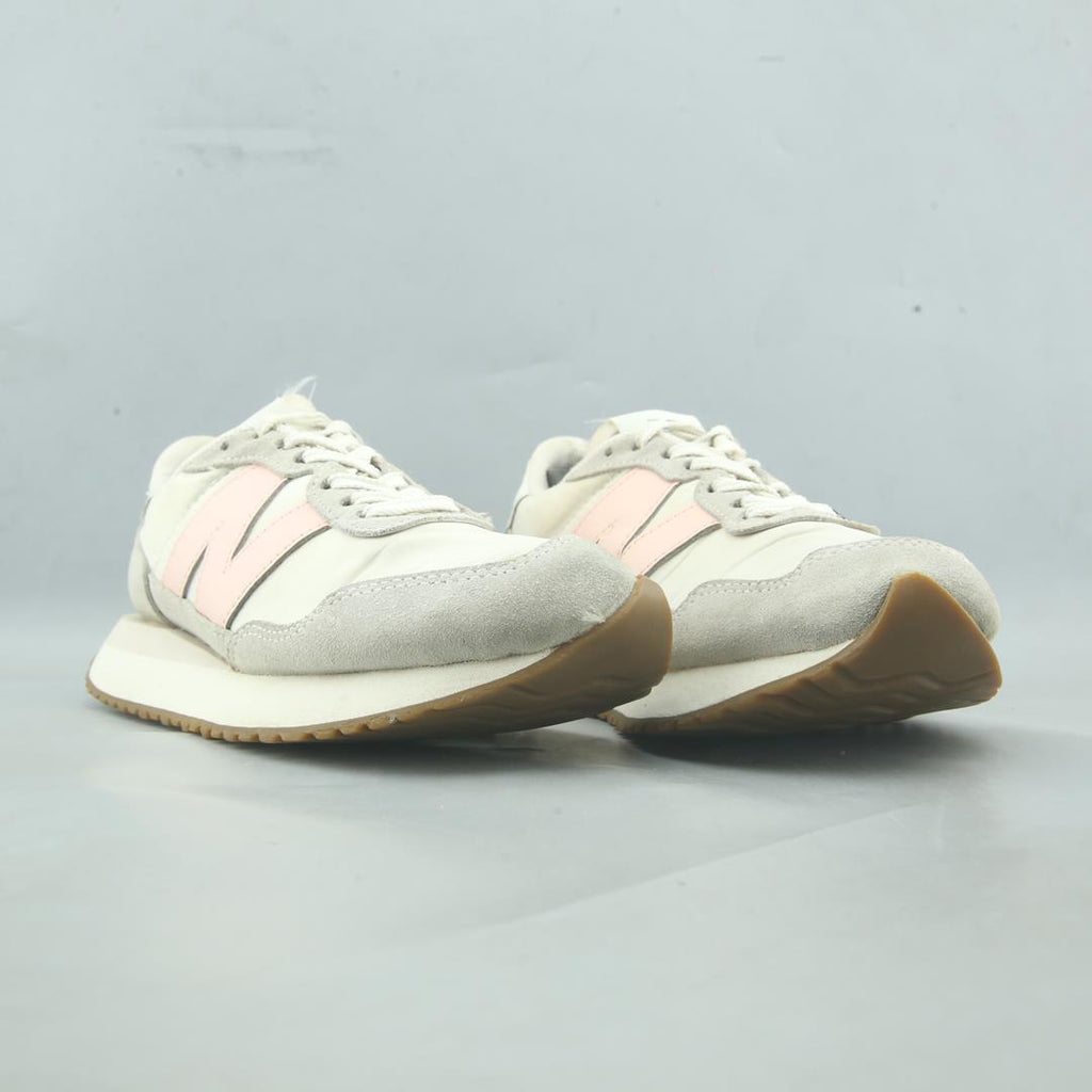 New Balance 237
