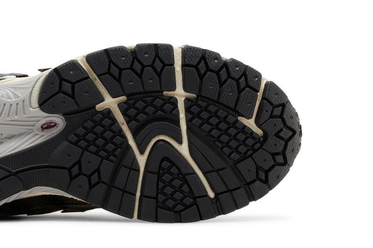 New Balance 1906A Tech Explosion
