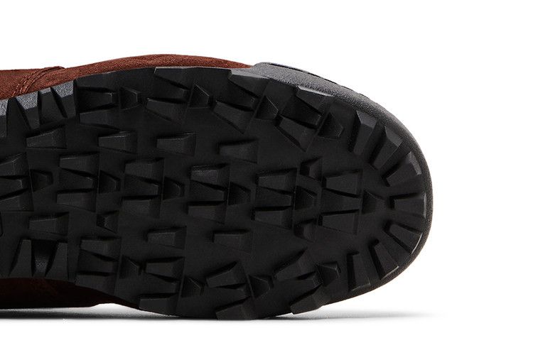 New Balance Rainier Brown