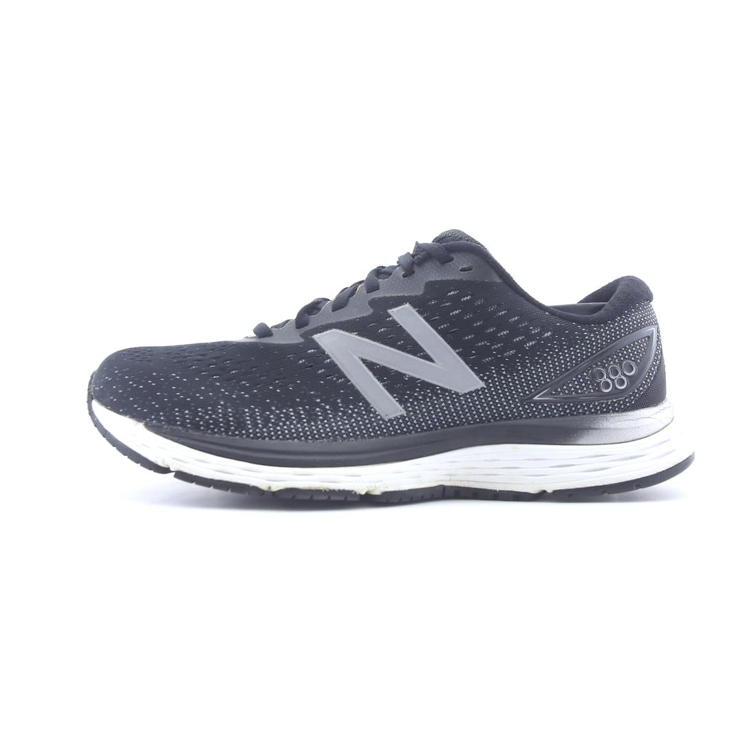 New Balance 880V9