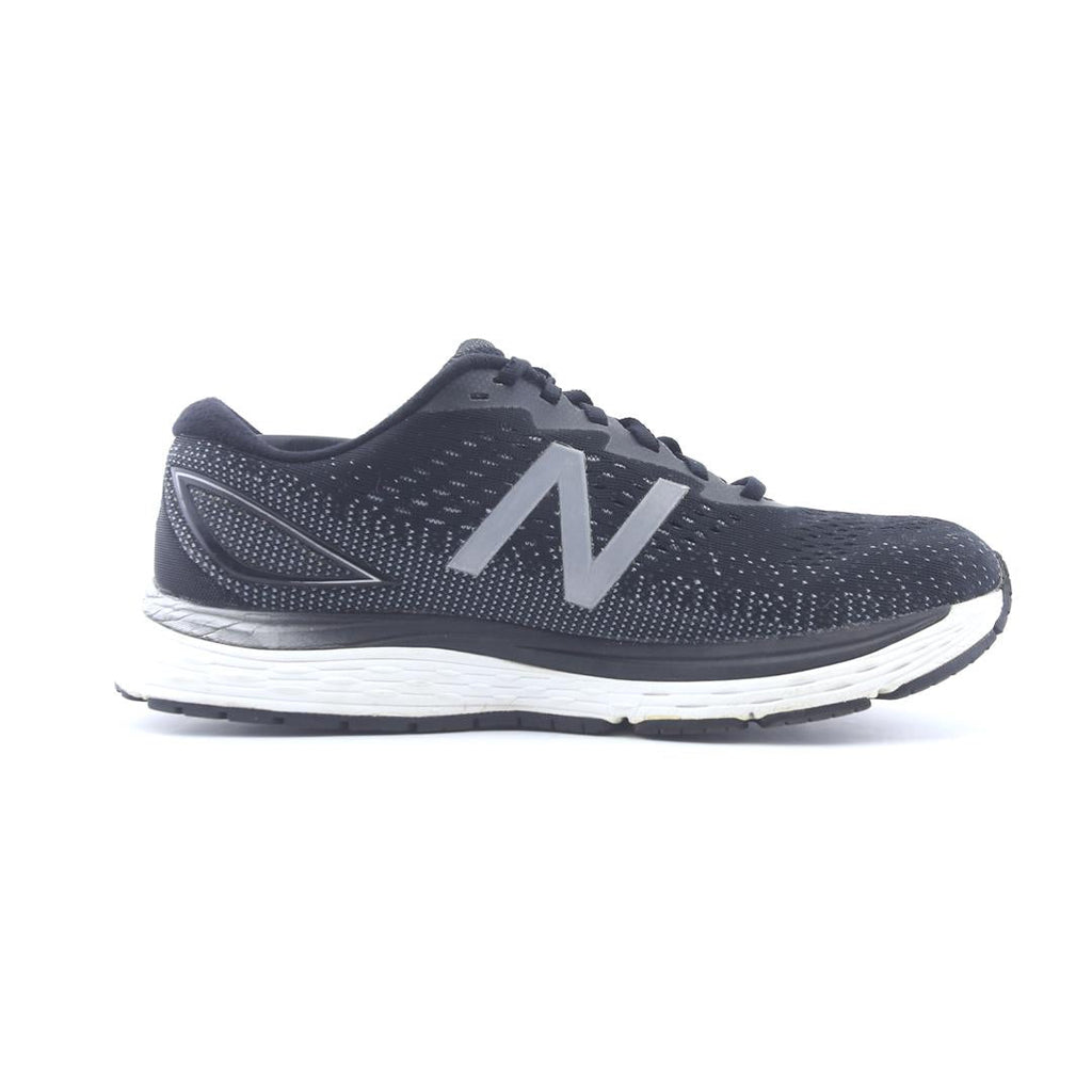 New Balance 880V9
