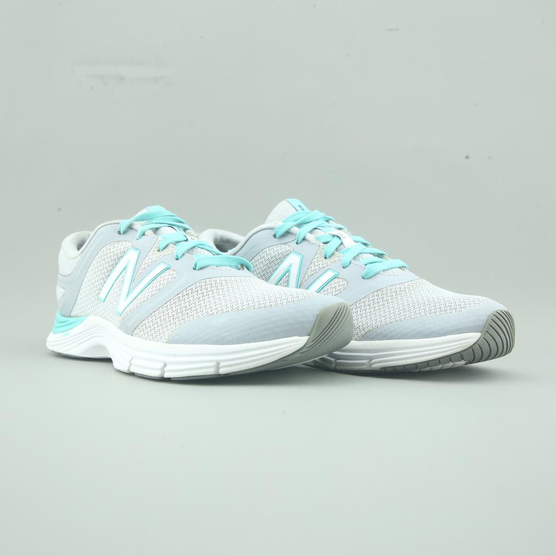 New Balance 711V2