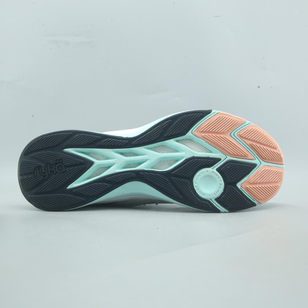 Nike Dynamic Pro