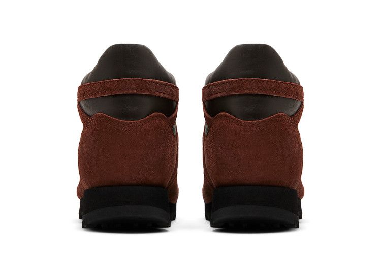 New Balance Rainier Brown