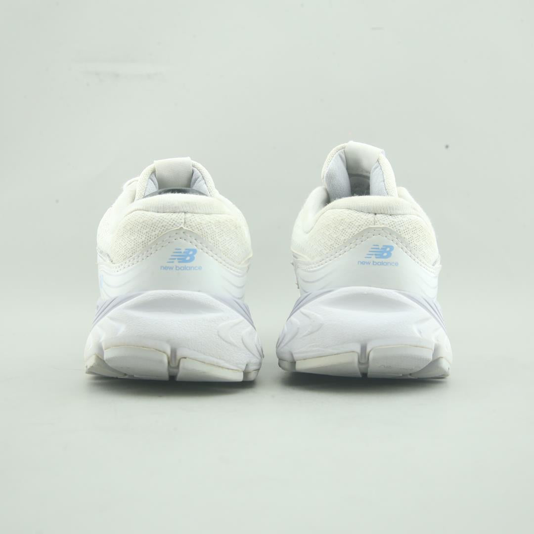 New Balance 840V3