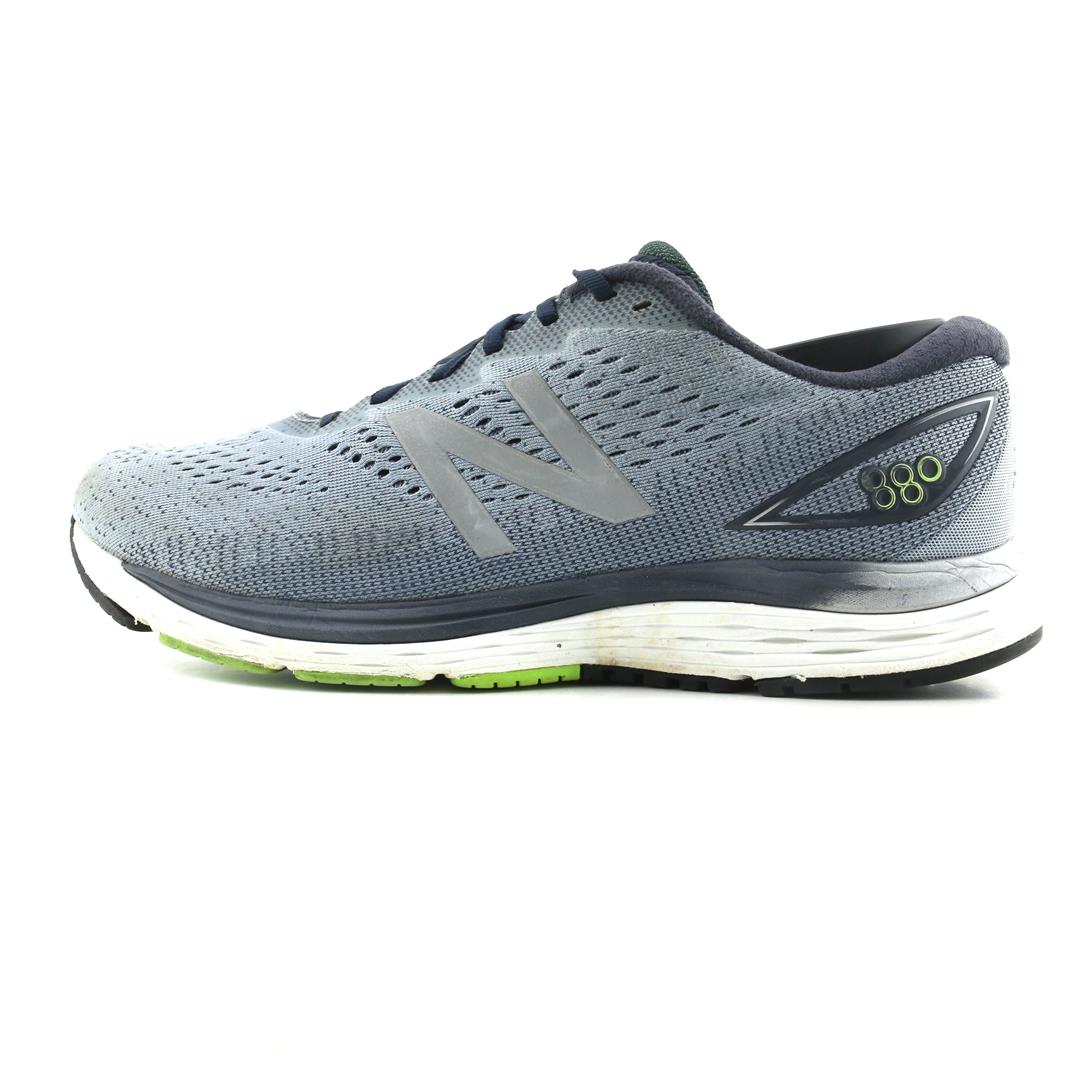 New Balance 880V9