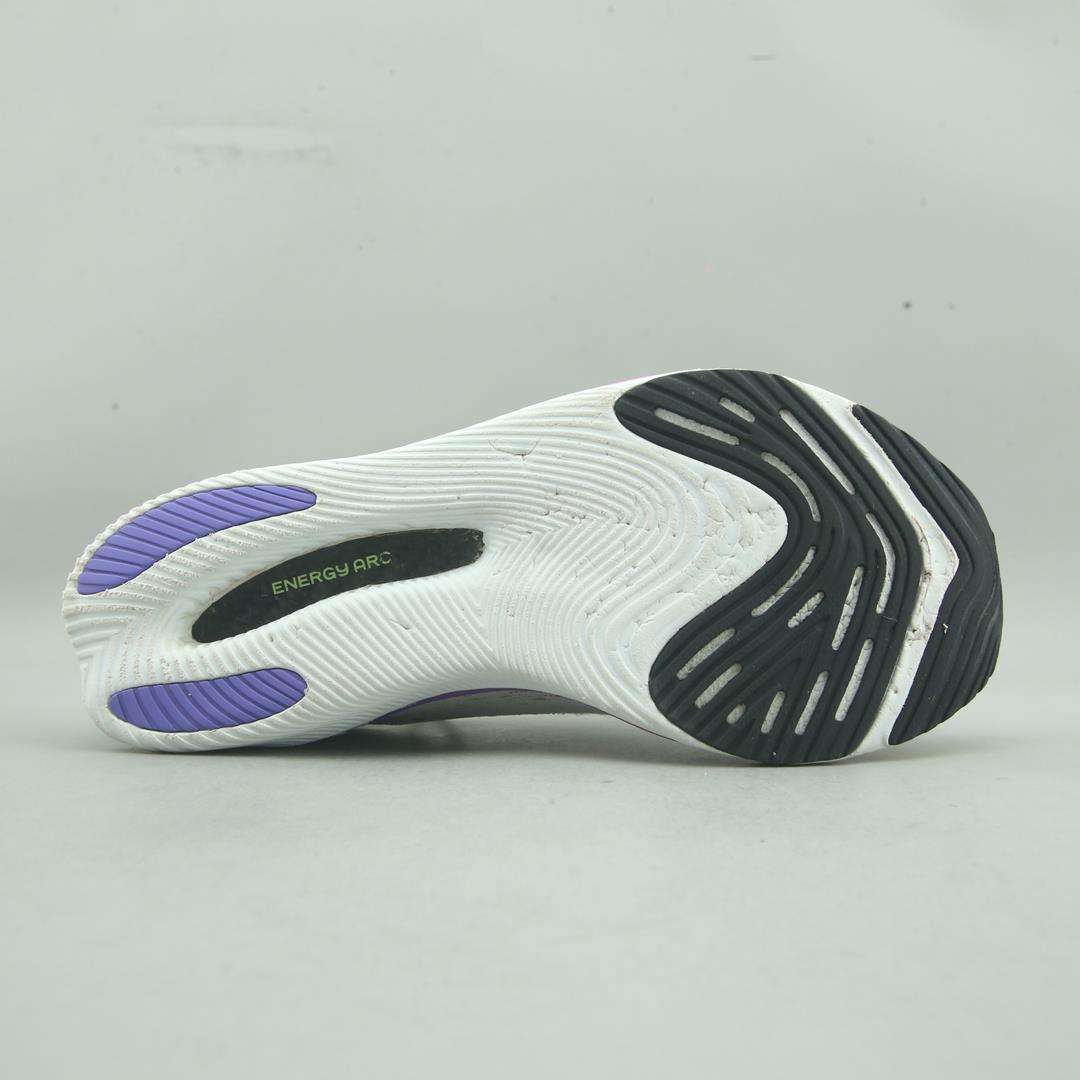 New Balance Fuelcell Supercomp Pacer