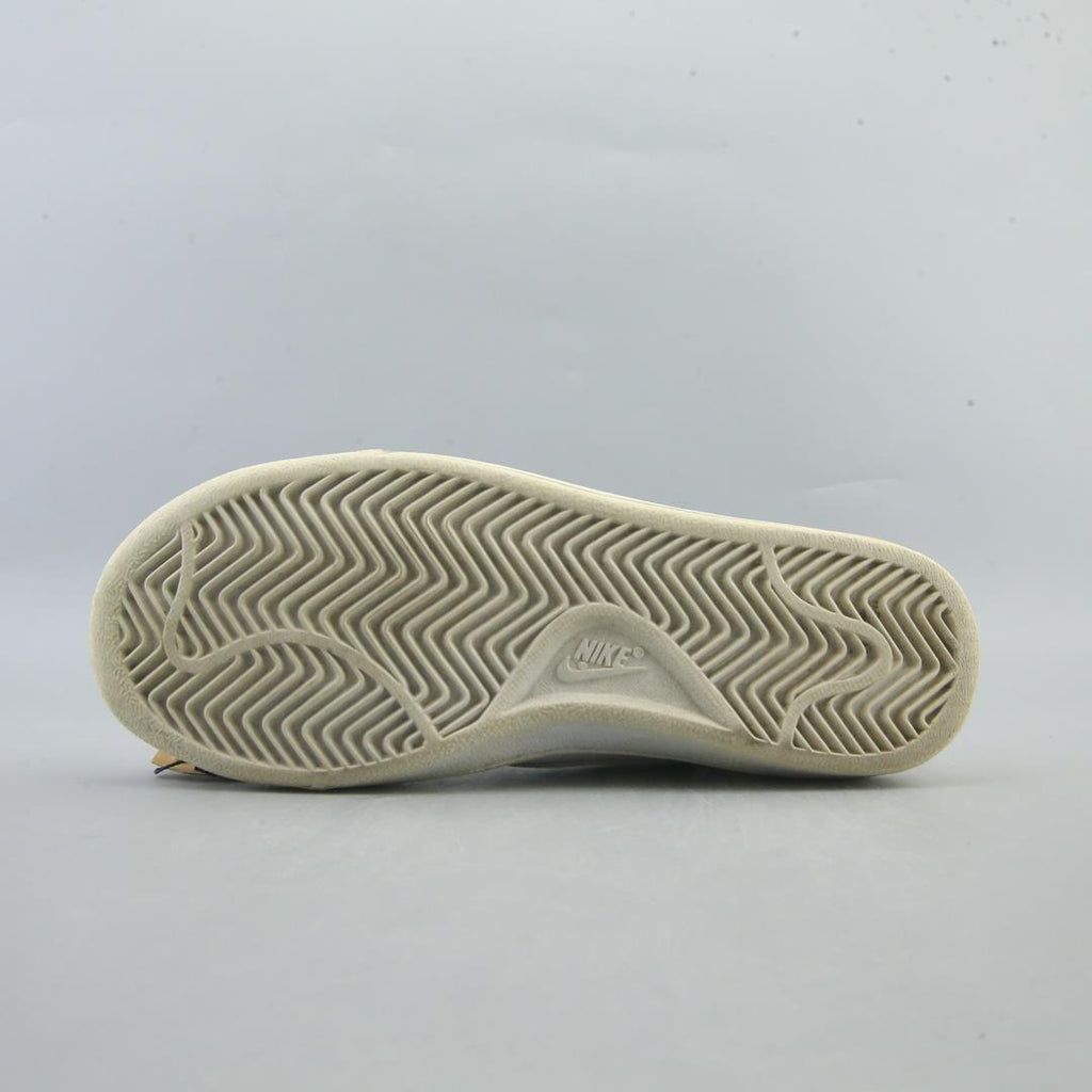 Nike Classic