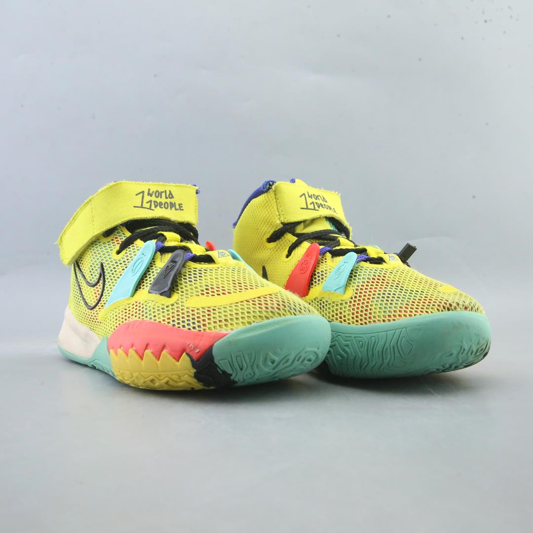 Nike Kyrie 7