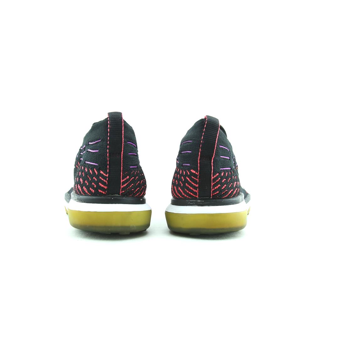 Nike Air Zoom Fearless Flyknit