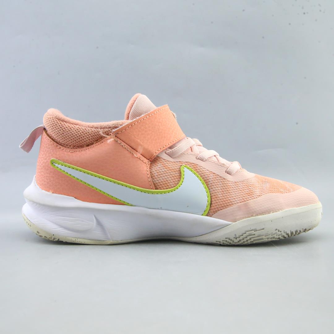 Nike Team Hustle D10 Low