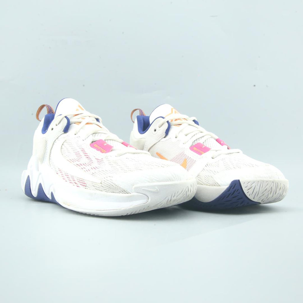 Nike Giannis Immortality 2