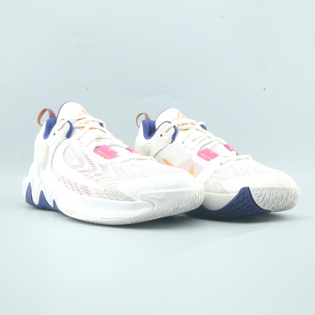 Nike Giannis Immortality 2