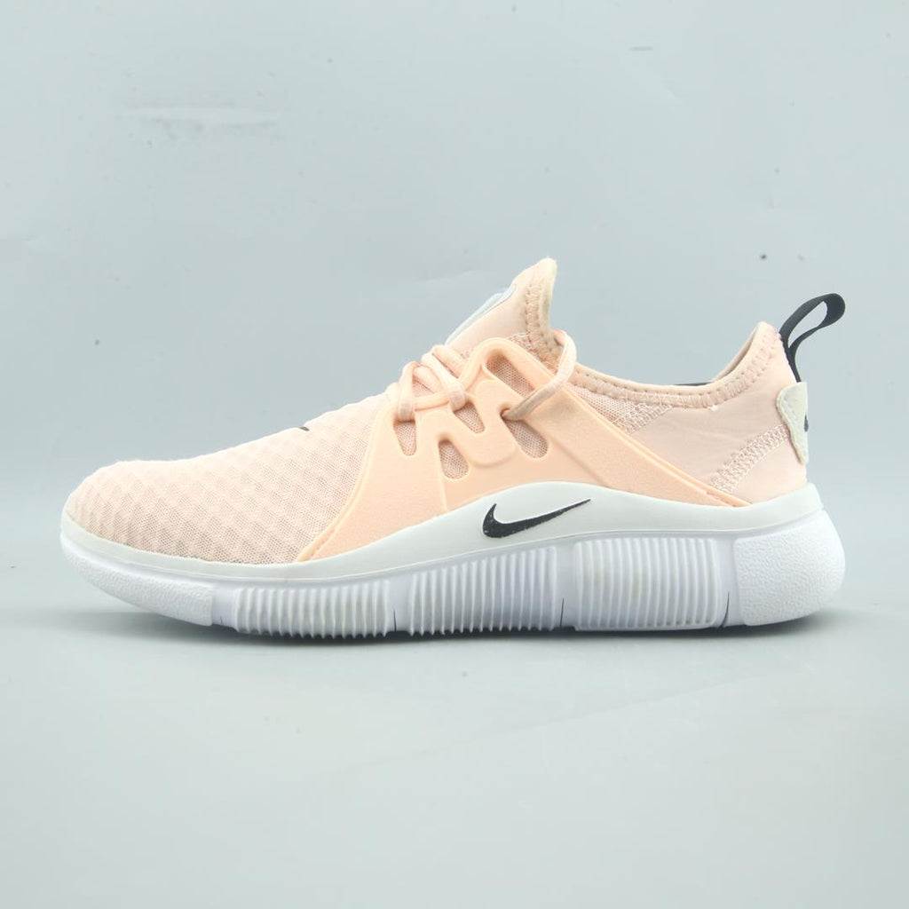 Nike Acalme