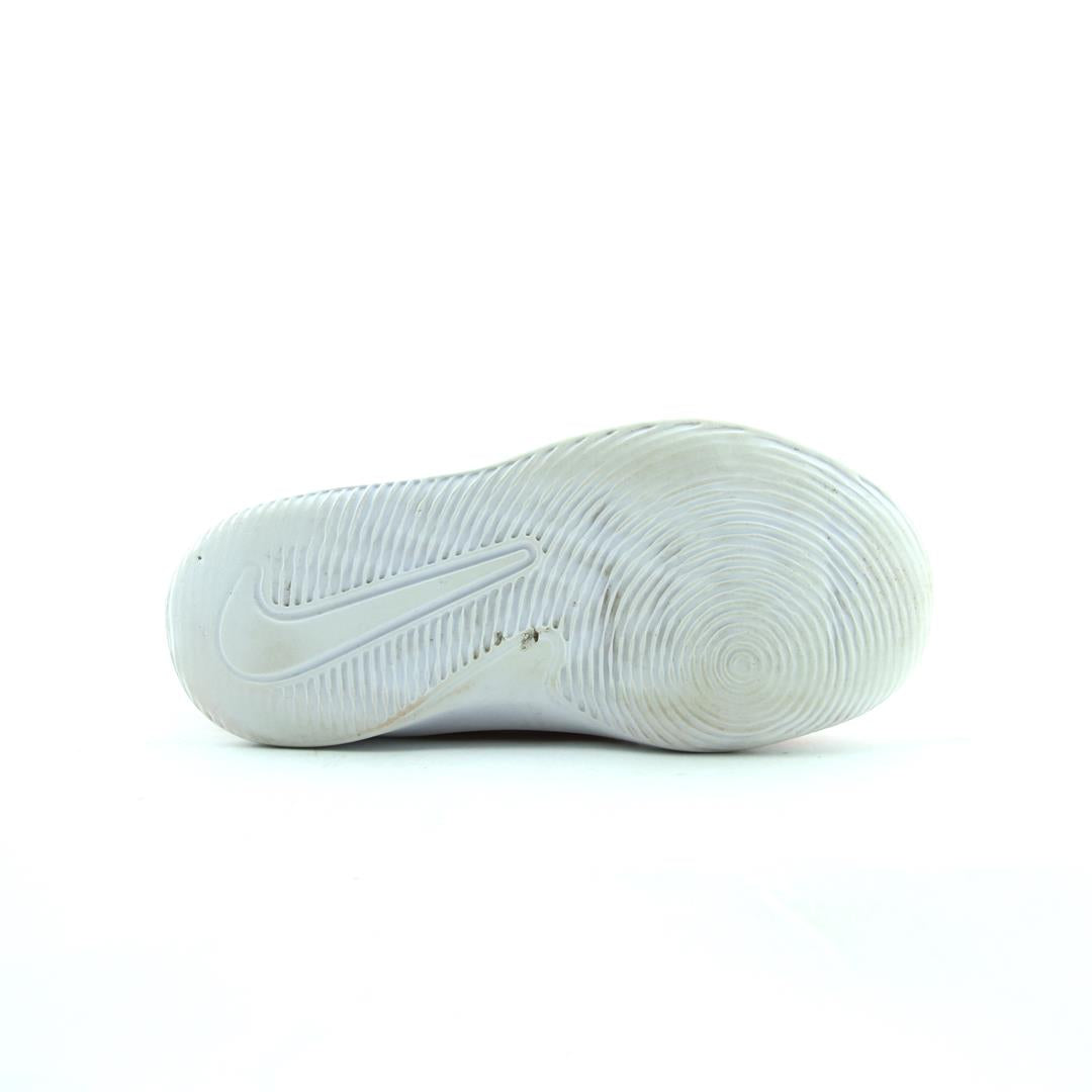 Nike Team Hustle D 9