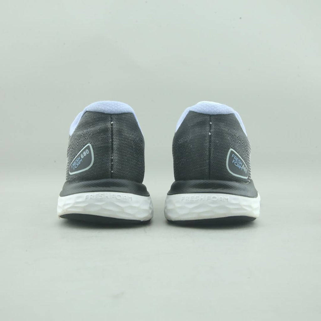 New Balance Fresh Foam 680V7