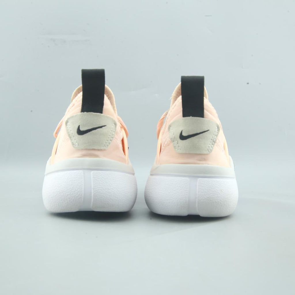 Nike Acalme