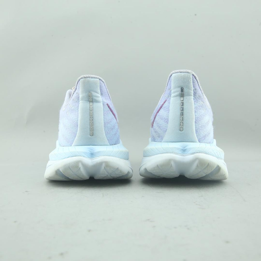 Hoka One One Mach 5