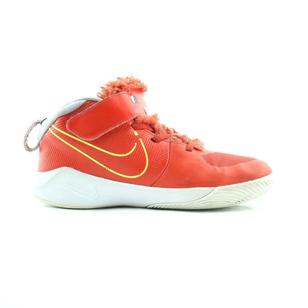 Nike Team Hustle D 9