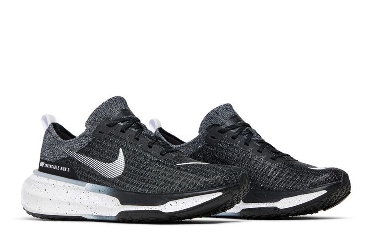 Nike ZoomX Invincible Run 3 Oreo