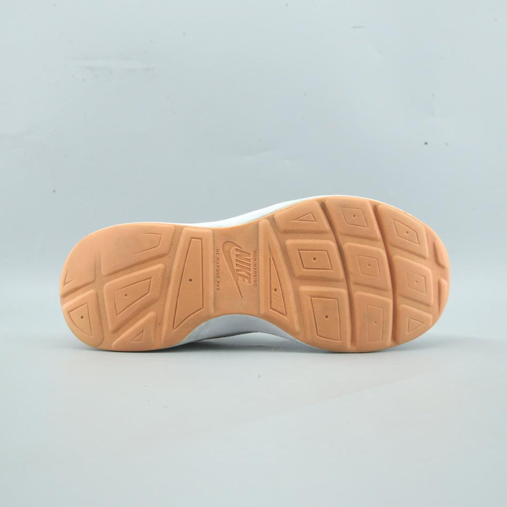 Nike Wearallday