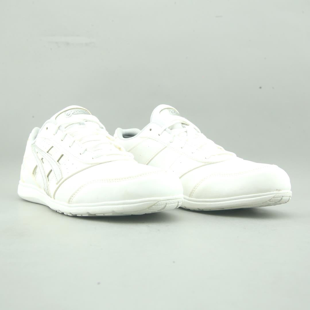 Asics Cheer 8