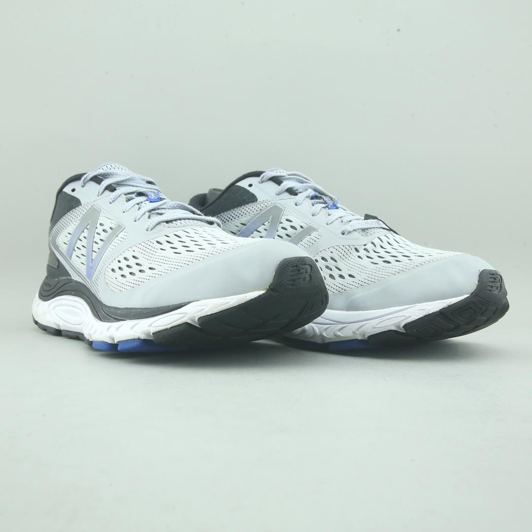 New Balance 840V4