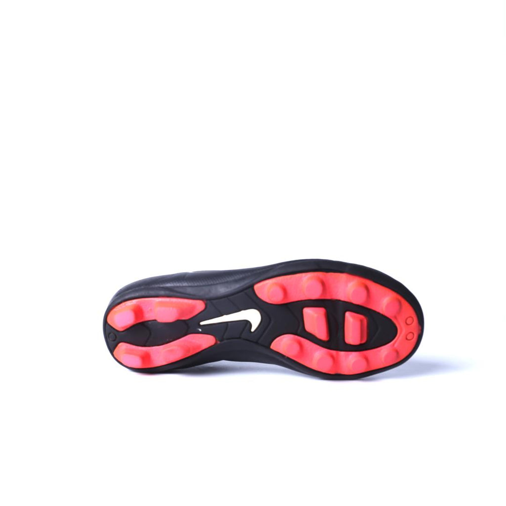 Nike Soccer Cleats S 728974